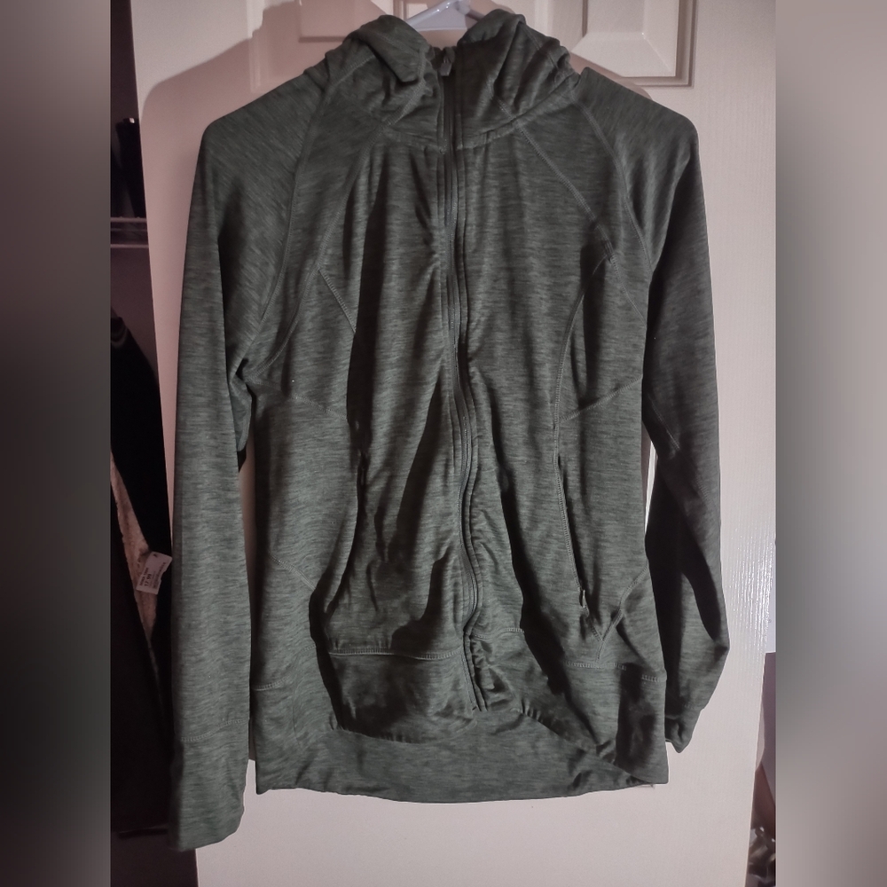 Light long sleeve jacket